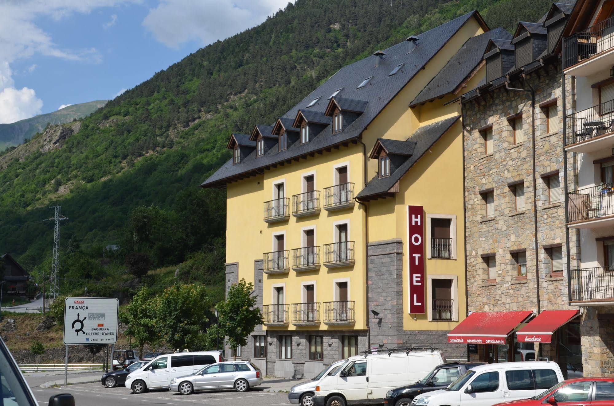 Hotel Spa Acevi Val d’Aran Vielha Exterior foto